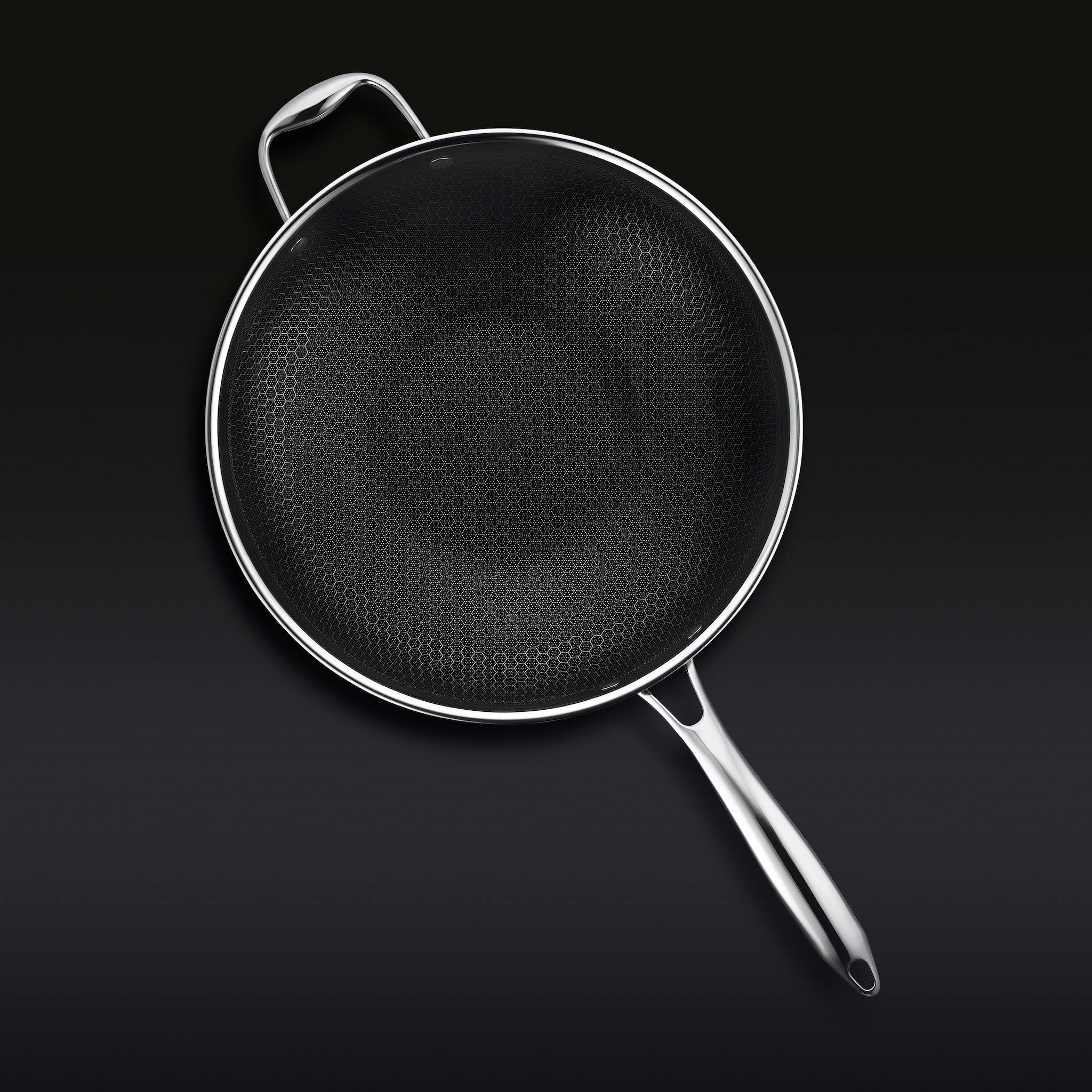Hexclad_12inchWok_Overhead_BLACK_1e7a605f-dfdd-494a-83e4-2a4fcfae8bcf