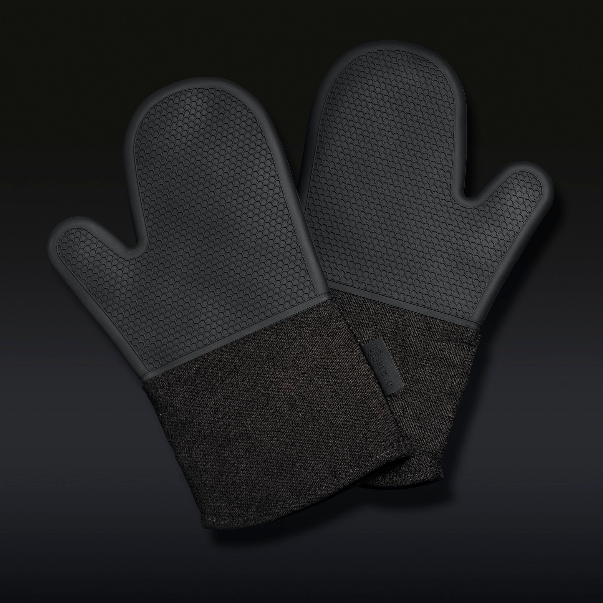 Hexclad_Mitts_Pair_BLACK_e7b71bfd-9b70-4364-8487-6e528dfeeda8